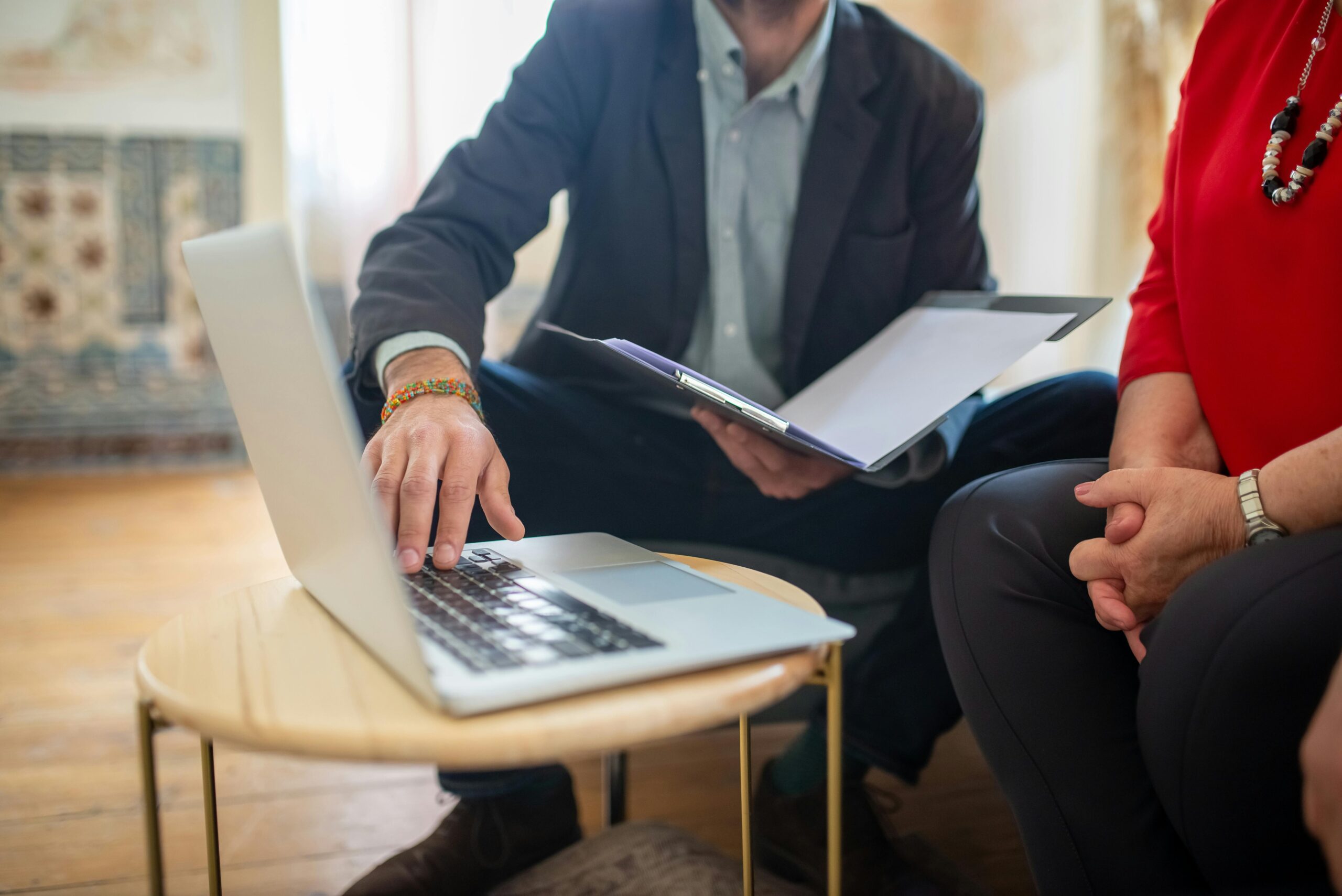 Funciones principales de las organizaciones auxiliares de crédito