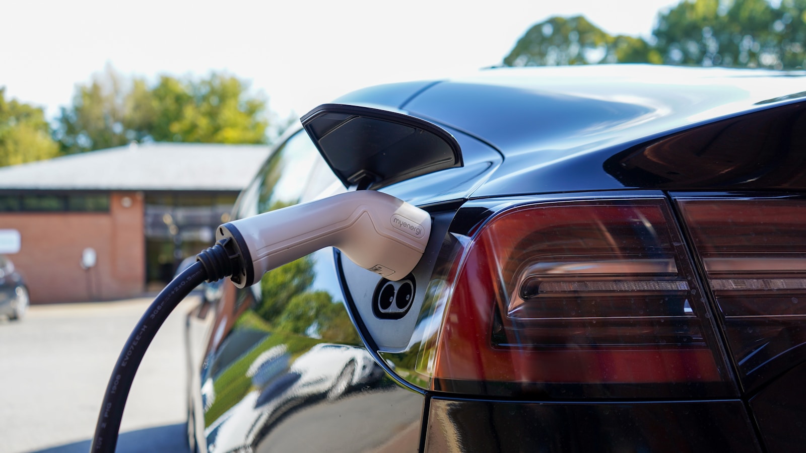 ¿La llegada de autos híbridos y eléctricos podrían afectar mi negocio?