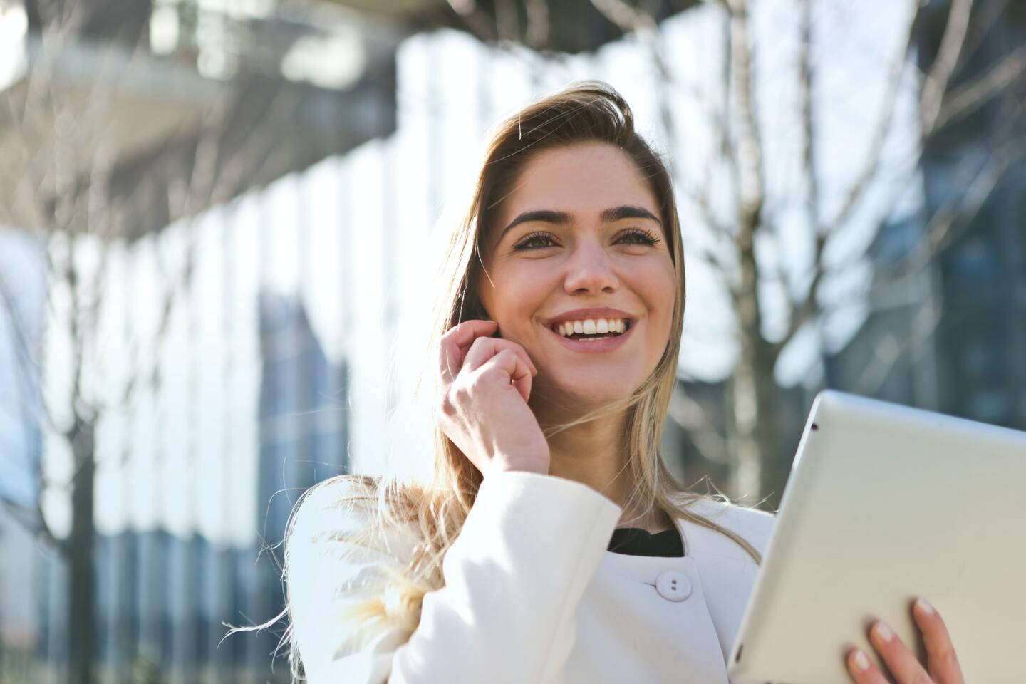 ¿Cómo construir una red sólida de contactos en el mundo empresarial?