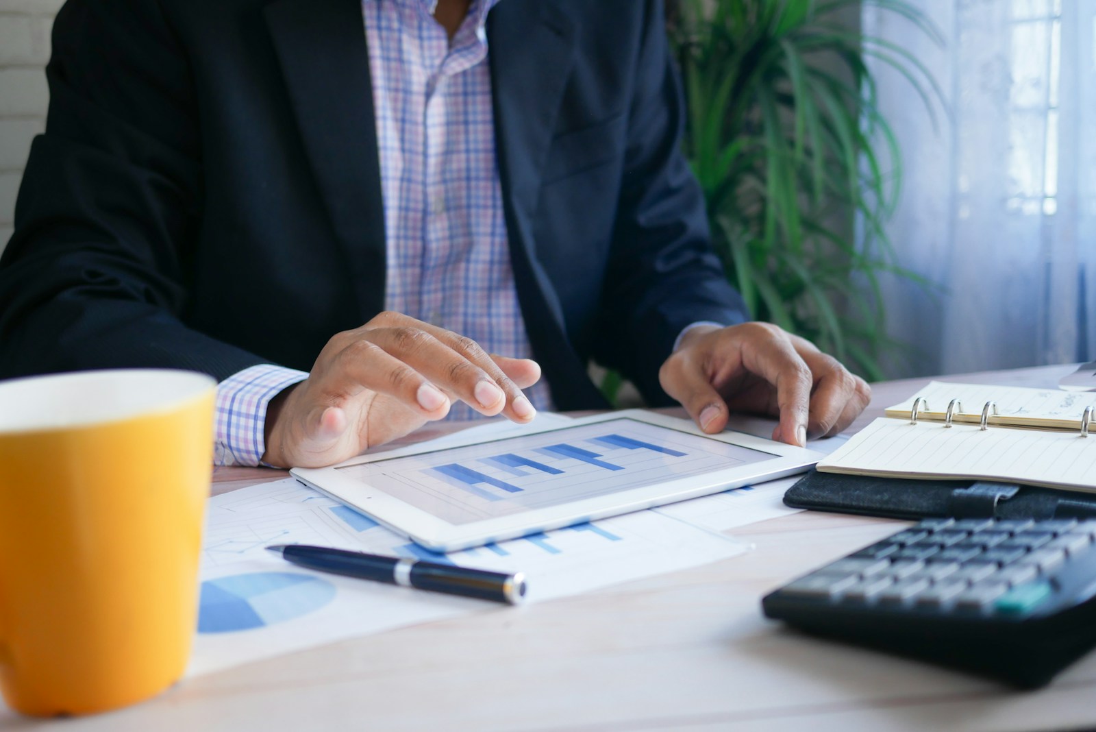 ¿Cómo manejar las finanzas si no se tiene experiencia en contabilidad?